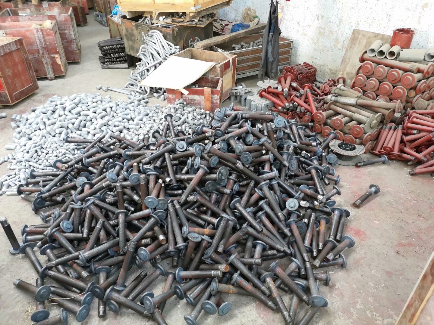 預埋件（金屬配件）